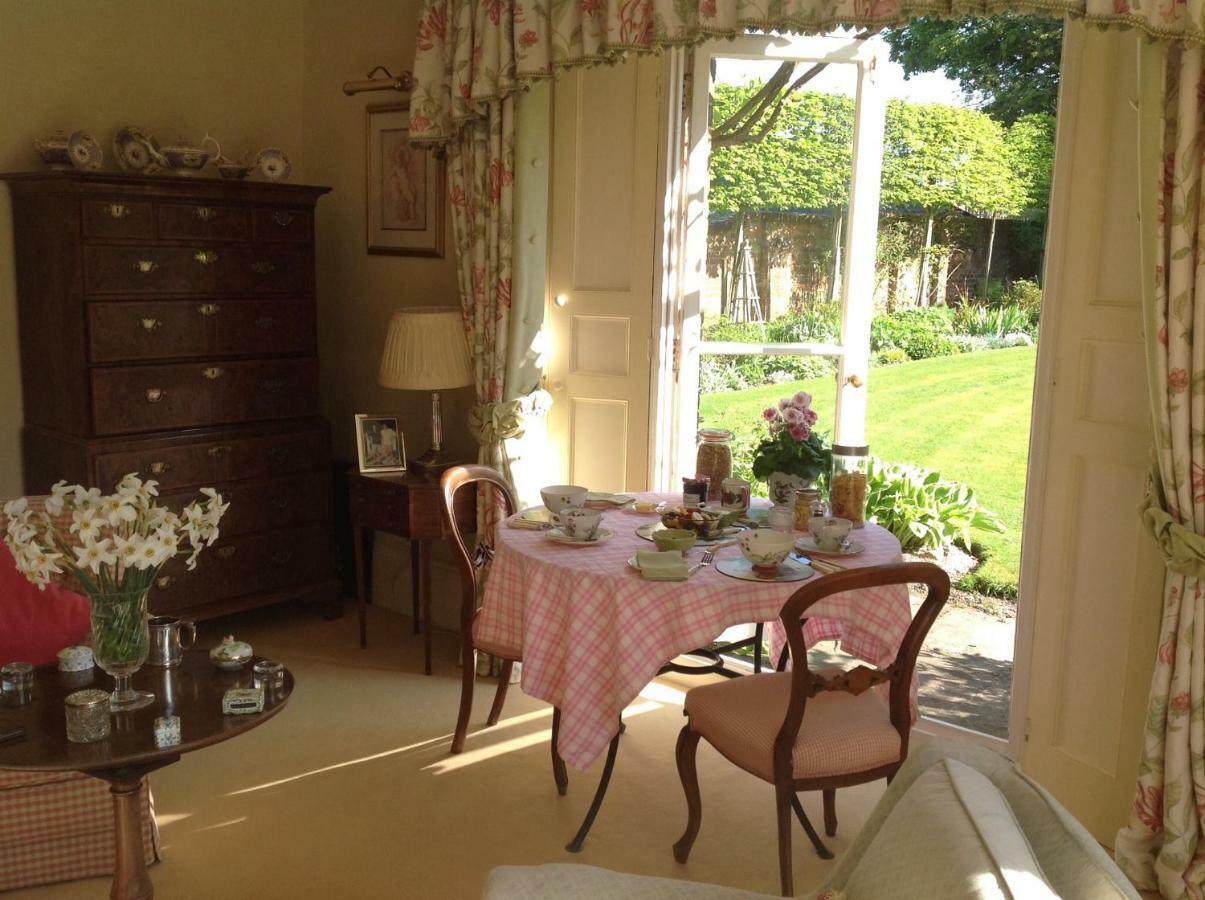 Collingbourne Kingston Brunton Farmhouse酒店 外观 照片